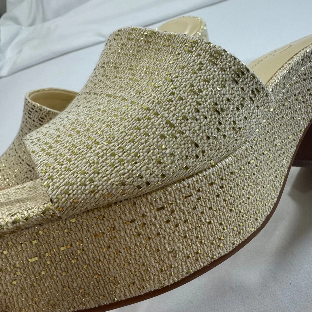 New Jessica Simpson Elenoa Gold Metallic Woven Platform Slide Sandals Heels 8.5M